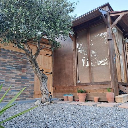 Wooden House At The Mountain-Private Guest House Paranimfoi ภายนอก รูปภาพ