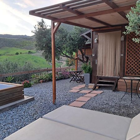 Wooden House At The Mountain-Private Guest House Paranimfoi ภายนอก รูปภาพ