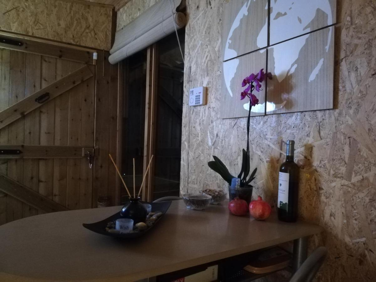 Wooden House At The Mountain-Private Guest House Paranimfoi ภายนอก รูปภาพ