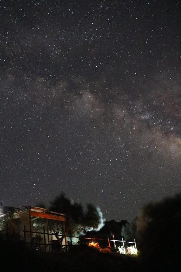 Wooden House At The Mountain-Private Guest House Paranimfoi ภายนอก รูปภาพ