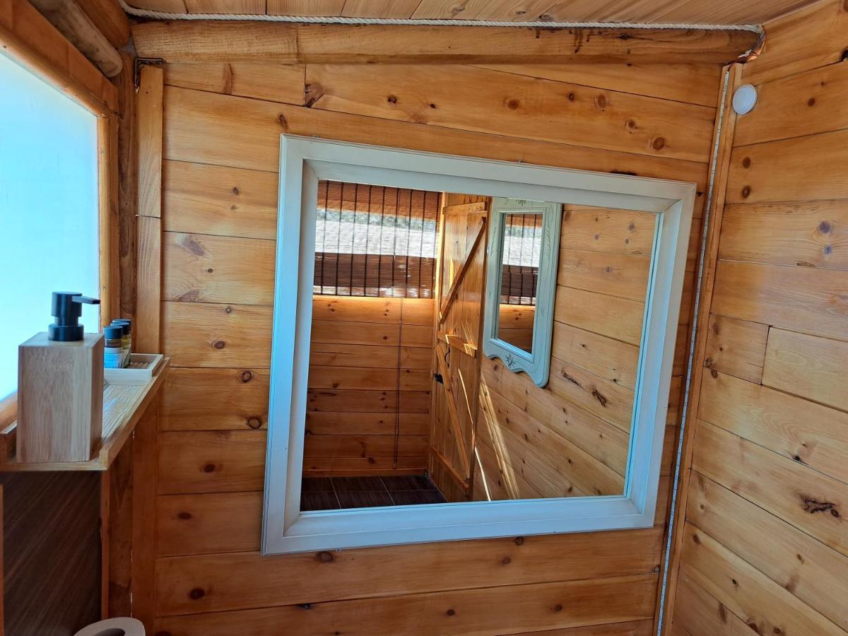 Wooden House At The Mountain-Private Guest House Paranimfoi ภายนอก รูปภาพ