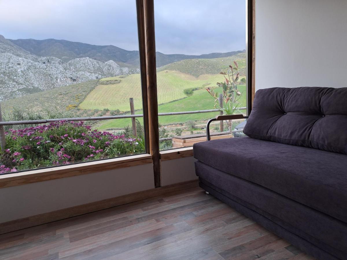 Wooden House At The Mountain-Private Guest House Paranimfoi ภายนอก รูปภาพ