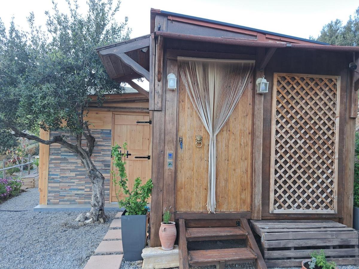 Wooden House At The Mountain-Private Guest House Paranimfoi ภายนอก รูปภาพ