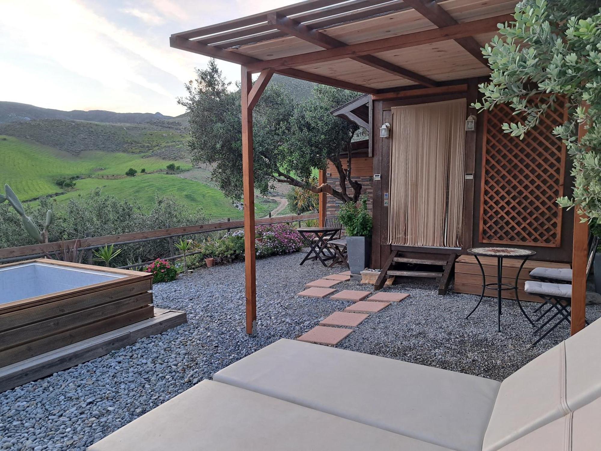 Wooden House At The Mountain-Private Guest House Paranimfoi ภายนอก รูปภาพ