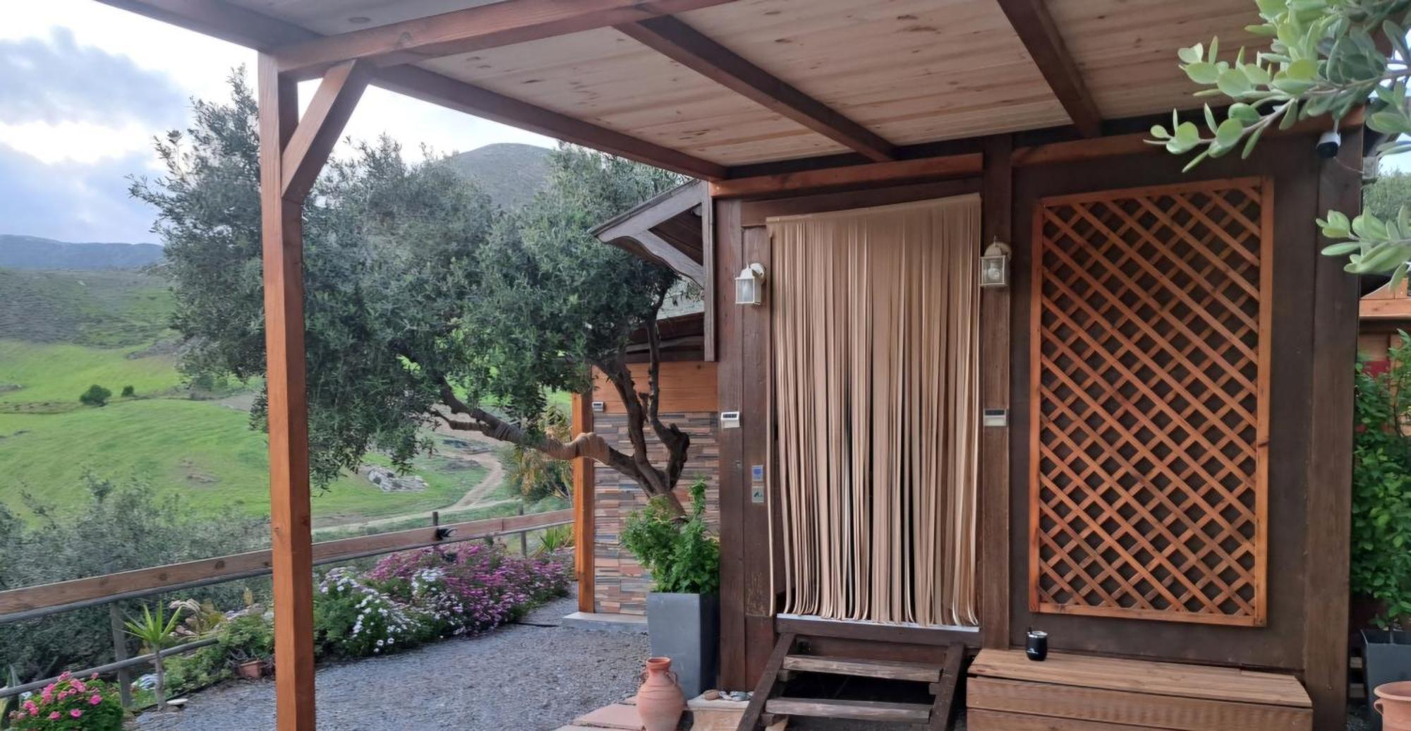 Wooden House At The Mountain-Private Guest House Paranimfoi ภายนอก รูปภาพ